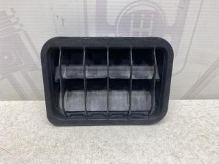 Фото запчасти вентиляционная заслонка в заднее крыло Mercedes-benz C контрактная запчасть Запчасть вентиляционная заслонка в заднее крыло Mercedes-benz C