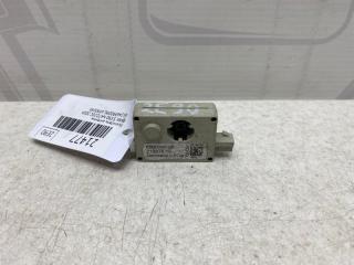 Запчасть усилитель антенны BMW 3 2009