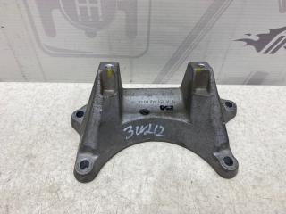 Фото запчасти кронштейн подушки акпп Mercedes-benz E 2013 контрактная запчасть Запчасть кронштейн подушки акпп Mercedes-benz E 2013