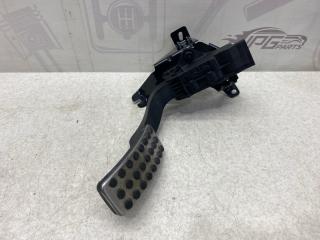 Педаль газа Mercedes-benz B 2014