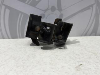 Фото запчасти замок капота нижняя часть Mercedes-benz ML 2007 контрактная запчасть Запчасть замок капота нижняя часть Mercedes-benz ML 2007