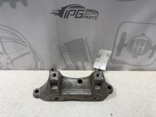 Фото запчасти кронштейн подушки акпп Mercedes-benz E контрактная запчасть Запчасть кронштейн подушки акпп Mercedes-benz E