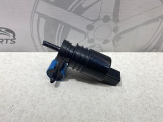 Запчасть моторчик омывателя лобового стекла Mercedes-benz GLC