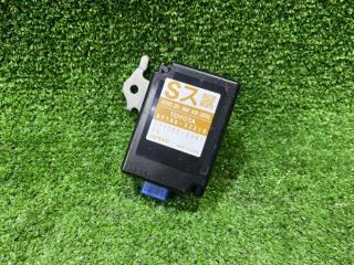 Блок управления дверьми Toyota Vitz 2015