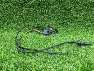 Датчик ABS передний левый Toyota Prius 2014