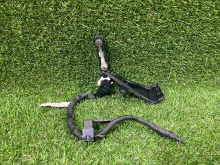 Датчик высоты дорожного просвета Toyota Prius 2014