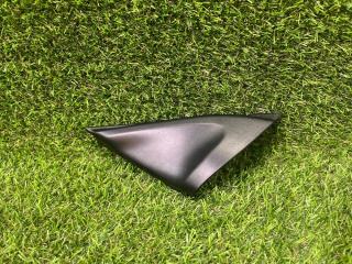 Уголок двери передний левый Nissan Juke 2014