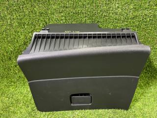 Бардачок Nissan Serena 2018