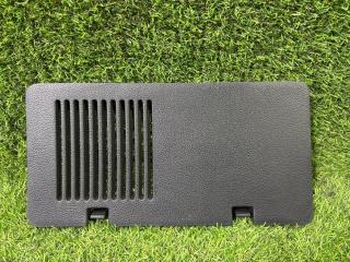 Обшивка багажника правая Nissan Serena 2018