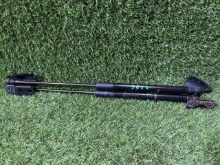 Амортизатор двери багажника Toyota Wish 2013