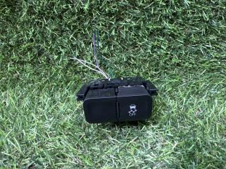 Кнопка антипробуксовочной системы Toyota Prius 2017