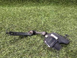 Датчик высоты дорожного просвета задний правый Toyota Noah 2014