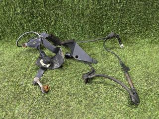 Датчик высоты дорожного просвета задний левый Toyota Crown 2014