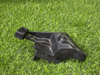 Кронштейн решетки радиатора Honda Vezel 2014