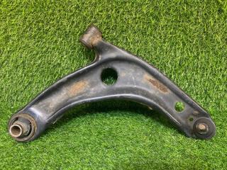 Запчасть рычаг передний правый Toyota Probox 2017