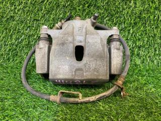 Запчасть суппорт тормозной передний левый Toyota Prius Alpha 2013