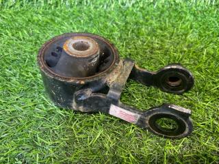 Подушка двигателя задняя Toyota Vitz 2017