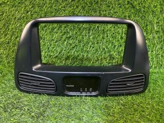 Консоль магнитофона Toyota Town Ace Noah 1999