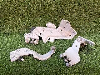 Ролик раздвижной двери задний правый Toyota Roomy 2019