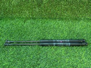 Амортизатор двери багажника Toyota Vitz 2017