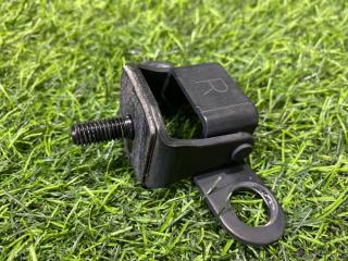 Запчасть петля двери багажника правая Toyota Roomy 2019