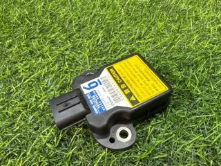 Запчасть датчик ускорения Toyota Prius Alpha 2013