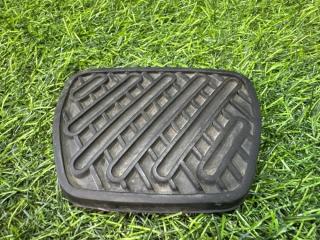 Запчасть накладка на педаль Nissan March 2020