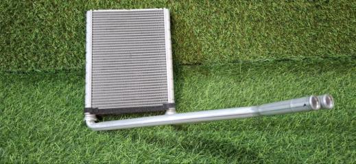 Запчасть радиатор печки Toyota Vitz 2018