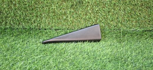 Уголок двери задний правый Nissan Note 2017