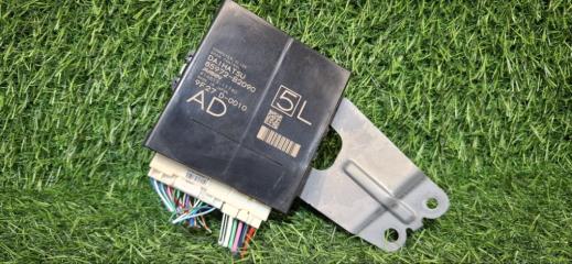 Блок управления дверьми Toyota Roomy 2019