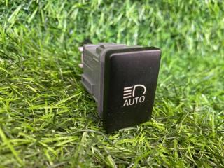 Кнопка автоматического дальнего света Toyota Probox 2017