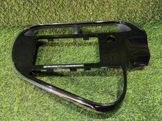 Консоль магнитофона Toyota Aqua 2018