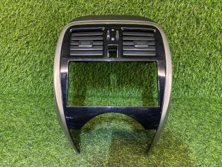 Консоль магнитофона Nissan March 2020