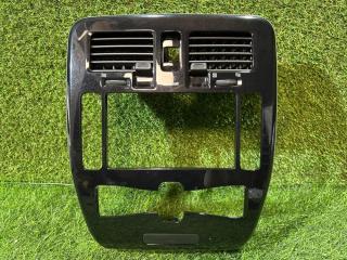 Консоль магнитофона Nissan Leaf 2017