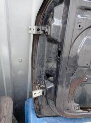 Запчасть петля передняя правая Skoda Octavia A5 2004-2013