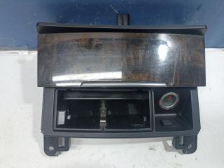 Пепельница с прикуривателем Q7 2006 4LB 3.0TDi BUG Пепельница с прикуривателем Q7 2006 4LB 3.0TDi BUG