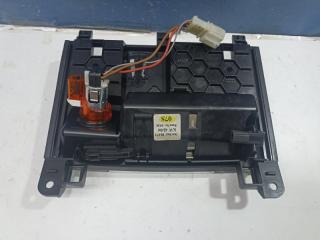 Пепельница с прикуривателем Q7 2006 4LB 3.0TDi BUG Пепельница с прикуривателем Q7 2006 4LB 3.0TDi BUG