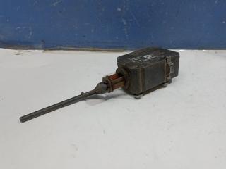 Актуатор лючка бензобака X5 2002 E53 Актуатор лючка бензобака X5 2002 E53