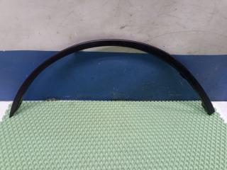 Запчасть молдинг крыла передний левый Lada Largus