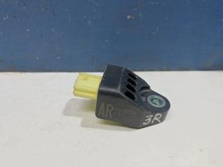 Запчасть датчик удара airbag задний правый Lexus GX460 2017