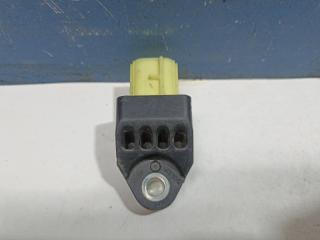 Запчасть датчик удара airbag задний Lexus GX460 2017