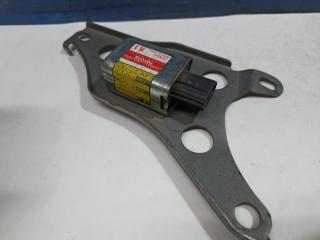 Датчик Airbag правый Camry 2004 V30 Датчик Airbag правый Camry 2004 V30