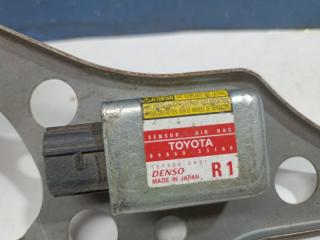 Датчик Airbag правый Camry 2004 V30 Датчик Airbag правый Camry 2004 V30