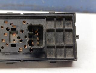 Кнопка стеклоподъемника передняя правая Aveo 2 2013 T300