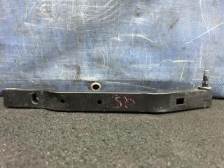 Кронштейн радиатора правый Audi Q5 2012