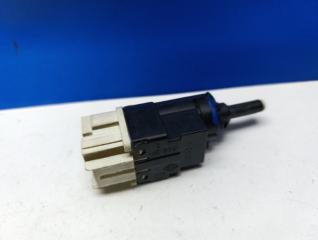 Запчасть датчик тормоза Renault Logan 1 2014