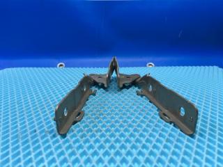 Петля капота Citroen C5 2012 Б/У Петля капота Citroen C5 2012