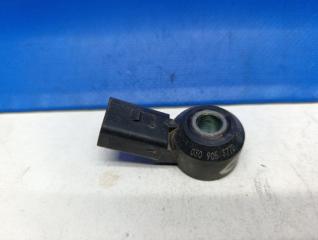 Фото запчасти датчик детонации Volkswagen Polo Sedan 2011-2020 2012 Б/У запчасть Запчасть датчик детонации Volkswagen Polo Sedan 2011-2020 2012