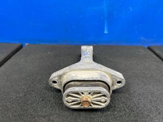 Фото запчасти подушка кпп Chevrolet Aveo 1 2008 Б/У запчасть Запчасть подушка кпп Chevrolet Aveo 1 2008