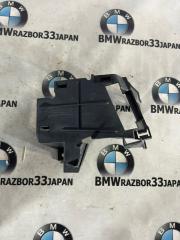 Запчасть кронштейн ремня безопасности задний правый BMW Е83 2008